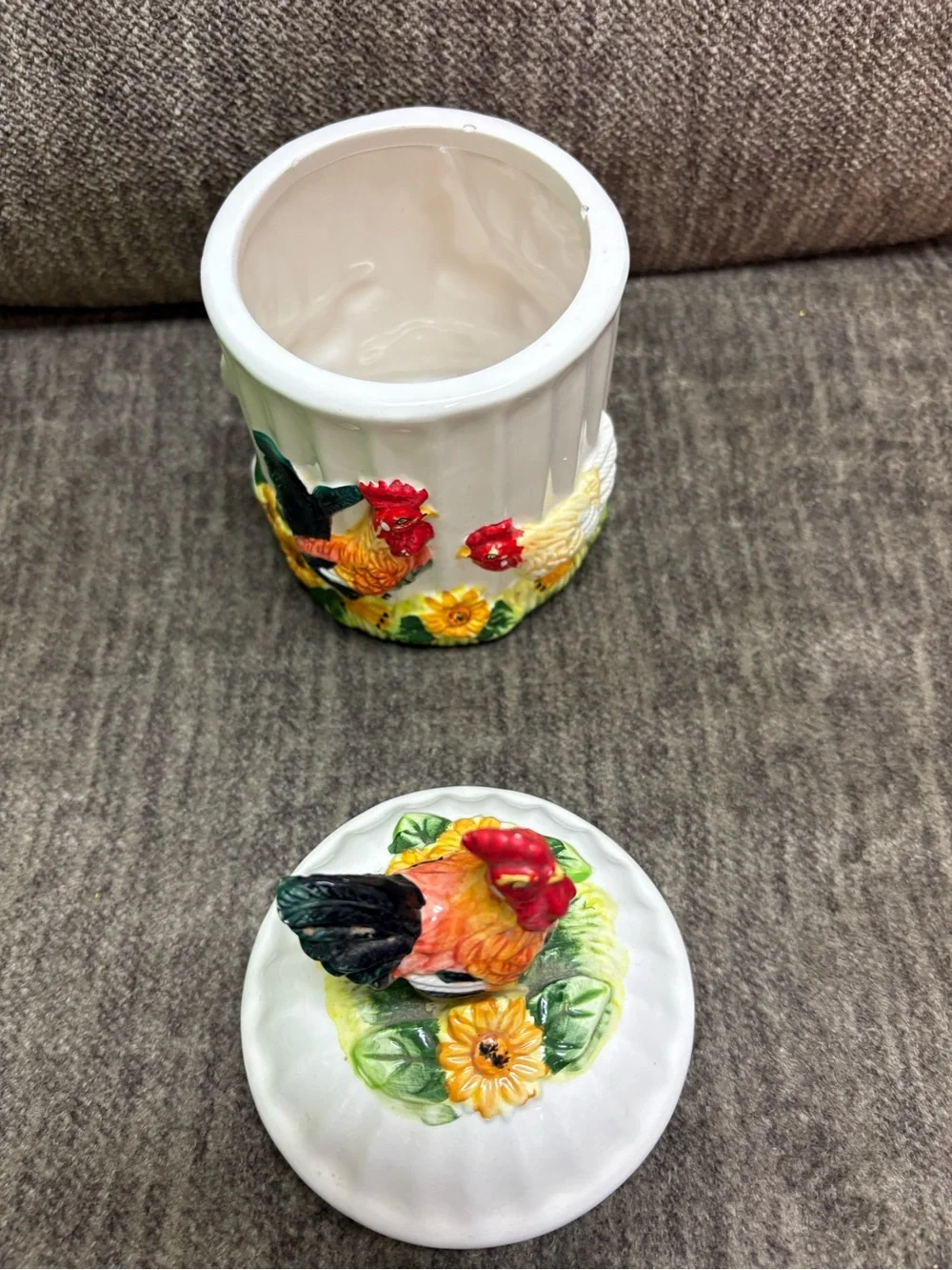 Vintage Ceramic Rooster Cookie Jar - has some flea bits as shown